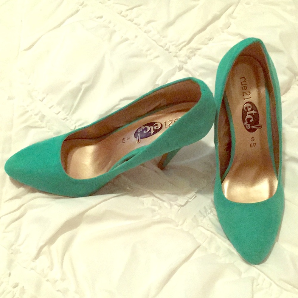 Shoes never worn